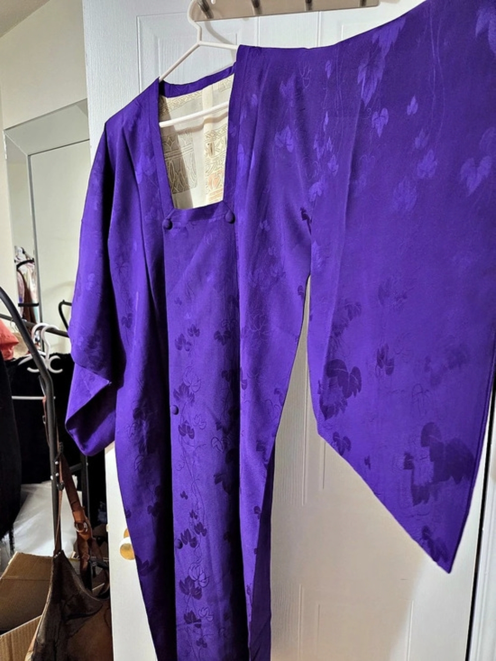 Vintage Japanese Indigo Silk Michiyuki Coat – Vine Leaf Motif – 100% Silk